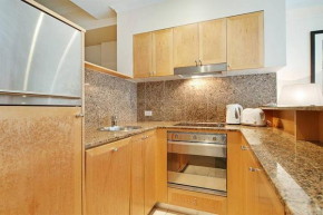 Fantastic location - apartment in Sydney CBD BON02617